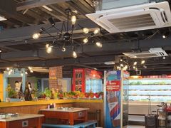 大堂-钢管厂五区小郡肝火锅串串香(清河店)