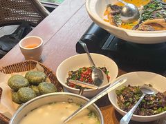 -湘力力小院·鱼汤泡饭(枫林路店)