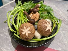 -一绪に寿喜烧(虹悦城店)