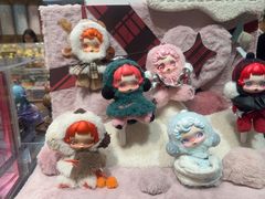 -泡泡玛特POPMART(国金街店)