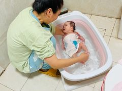 -爱月宝月嫂·育儿嫂
