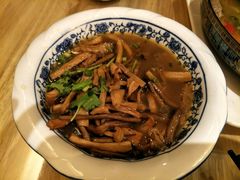-鲁班小馆(政四街店)
