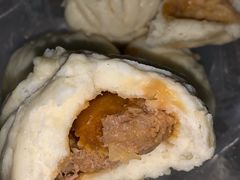 咸蛋黄超人包-老陶包子铺(南大西南村店)
