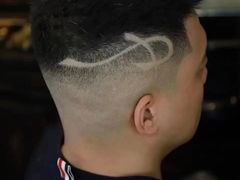 -鸿通城购物中心