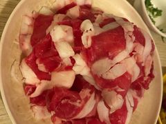 -洞庭洲·防空洞火锅·烧烤·铜锅涮肉(新百广场店)
