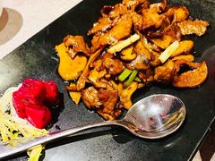 -彩云天云南餐厅