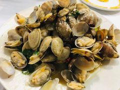 辣炒蛤蜊-1910老鲁味海鲜·戳子肉·青岛菜(金沙滩店)