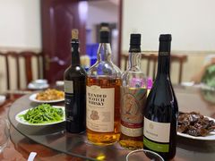 -明月食府(二区干二路店)