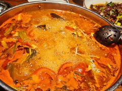 -亮欢寨酸汤鱼(沙冲路店)