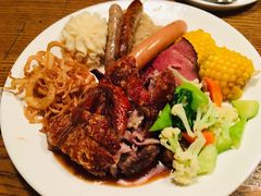 宝莱纳经典肉盘-宝莱纳啤酒花园餐厅PAULANER BRAUHAUS Nanjing(广州路店)