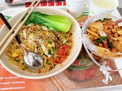 -萝卜向南·湘西泡菜·腊味炒饭(星河coco city店)