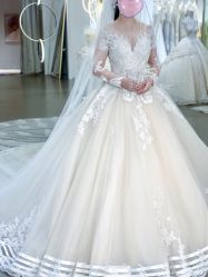 -艾米丽婚纱礼服