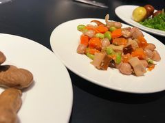 -海底捞火锅智慧餐厅(中骏世界城店)