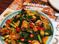 -喝丢一只鞋辣炒海鲜小烧烤(三八广场店)