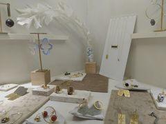 -LADY FAFA(巨鹿路陕西南路路口店)