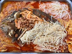 -在巷子里的烤肉店·螺蛳粉烤鱼·牛蛙(和美城店)