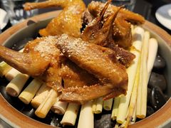 盐焗香茅乳鸽-小运河·公馆(国贸店)