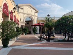 -佛罗伦萨小镇广佛名品奥特莱斯(疏港路店)