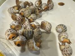 -三亚火车头万人海鲜广场