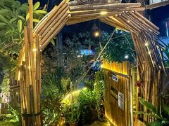 -Jungle Kitchen