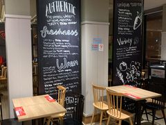 用餐区-肯德基(西稍门店)