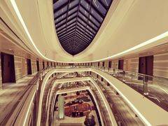 -上海滴水湖皇冠假日酒店