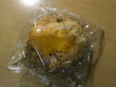 酥皮菠萝包-罗莎蛋糕(建设路店)