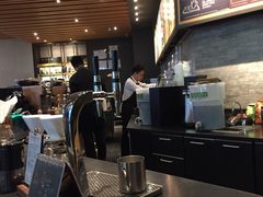 -星巴克臻选(周浦万达店)