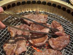 -铭牛烧肉·和牛海鲜自助(高新月牙湖店)