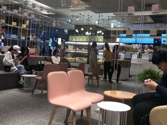 大堂-奈雪的茶(湖滨银泰in77C区PRO店)