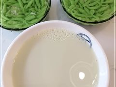 -李与白包子铺(桐梓林店)