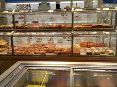 面包甜点陈列柜-好利来(四惠店)