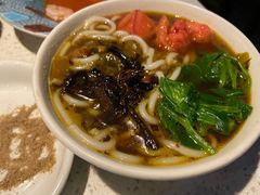 油鸡㙡凉米线-半山腰·云南菜(侨福芳草地店)