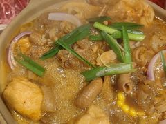 -沙胆彪炭炉牛杂煲(上海日月光广场店)