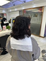 -镁连社·美联社