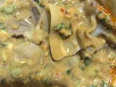 -果松木炭酸菜铜火锅·外婆参鸡汤