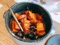 车厘子烧五花肉-甜阿姨·天台花园私房菜(万松园店)
