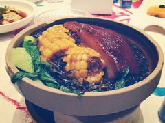 瓦罐梅菜五花肉-老街坊美食汇(玉兰大街店)