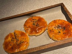 现烤重瓣玫瑰饼-云腾食府·云南菜