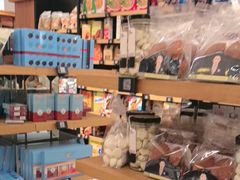 -乐蓬马歇百货公司(Rive Gauche)