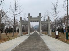 棂星门-明鲁王陵