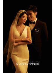 -雪中彩影婚纱摄影·微光艺术中心