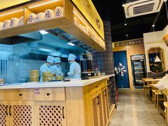 -馋三尺蟹粉小笼(人民广场店)