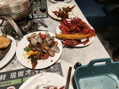 -金马门国际美食百汇(珞喻路店)