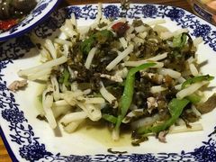 太湖芦苇根炒肉丝-呼吸森林·生态农庄农家乐私房菜