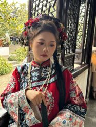-一揽芳华汉服旗袍体验馆(拙政园店)