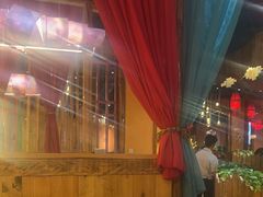 -老滇山寨•云南特色菜•地方菜•民族风情歌舞表演(金碧店)