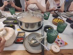 -喃喃椰·糟粕醋·椰子鸡火锅(七堡花园店)