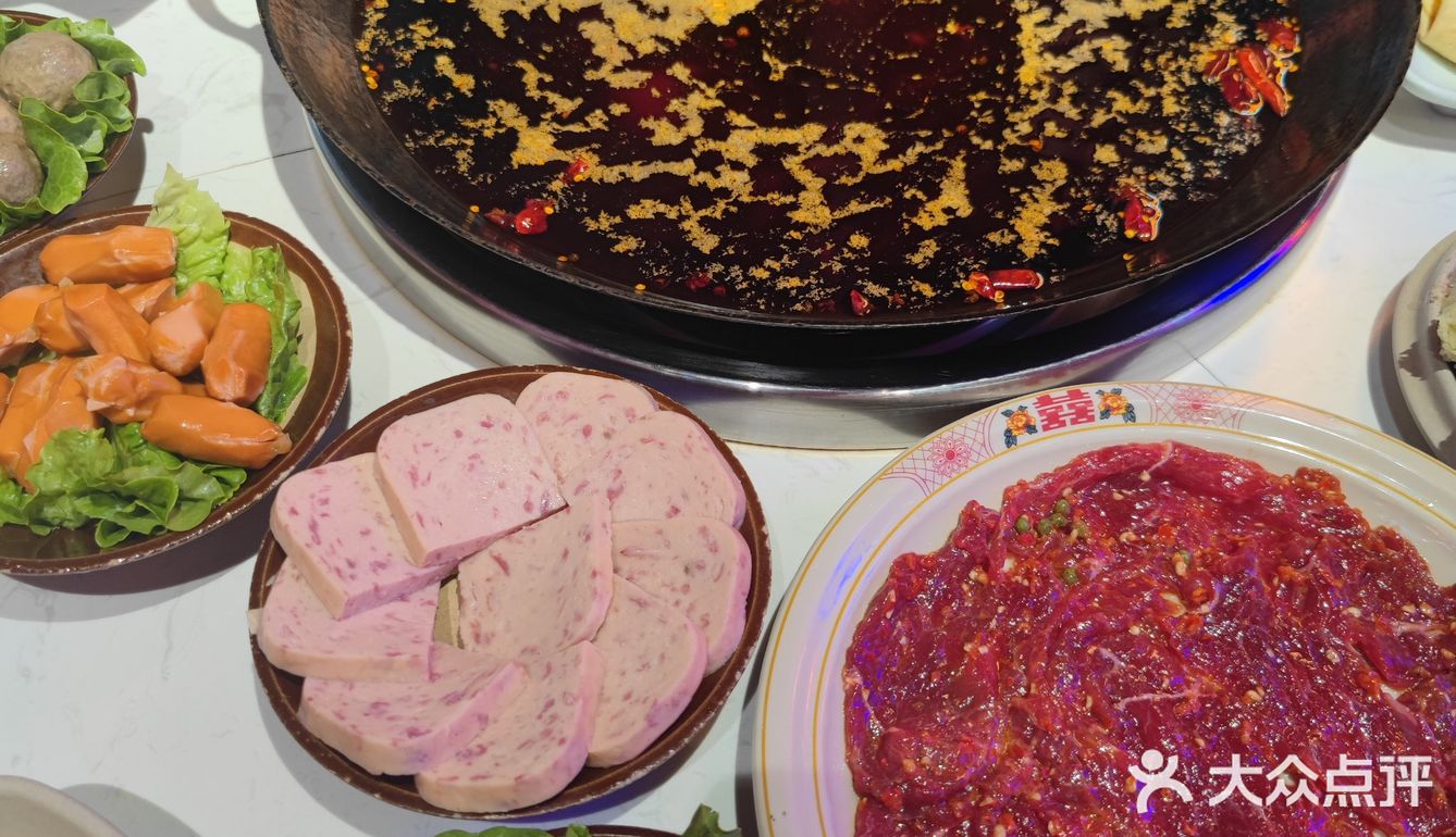 开在成都西宸天街“五年老店”的重庆老火锅