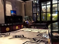 -圣地·布达拉酒店(江北嘴金融城店)